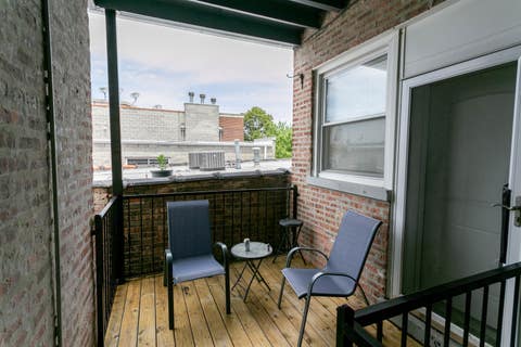 Tiny photo for 1430 N Maplewood Avenue #402, Chicago, IL 60622 (MLS # 12678898)