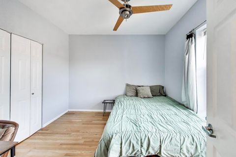 Tiny photo for 1228 W Sunnyside Avenue #3W, Chicago, IL 60640 (MLS # 12599760)