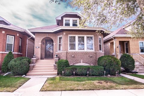 Photo of 5923 W Eddy Street, Chicago, IL 60634 (MLS # 12490893)