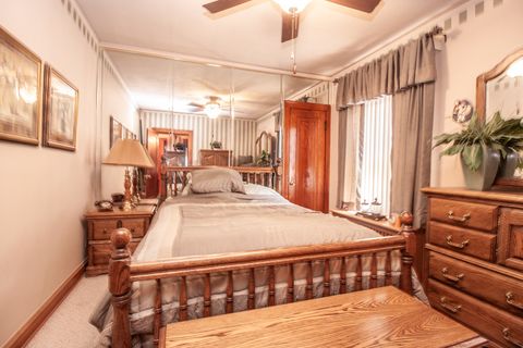 Tiny photo for 5923 W Eddy Street, Chicago, IL 60634 (MLS # 12490893)
