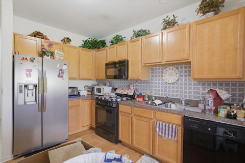 Tiny photo for 918 Oak Ridge Boulevard, Elgin, IL 60120 (MLS # 12633149)