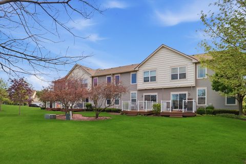 Tiny photo for 918 Oak Ridge Boulevard, Elgin, IL 60120 (MLS # 12633149)