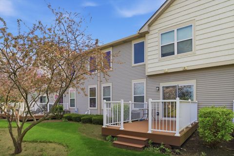 Tiny photo for 918 Oak Ridge Boulevard, Elgin, IL 60120 (MLS # 12633149)