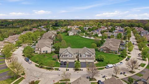 Tiny photo for 918 Oak Ridge Boulevard, Elgin, IL 60120 (MLS # 12633149)