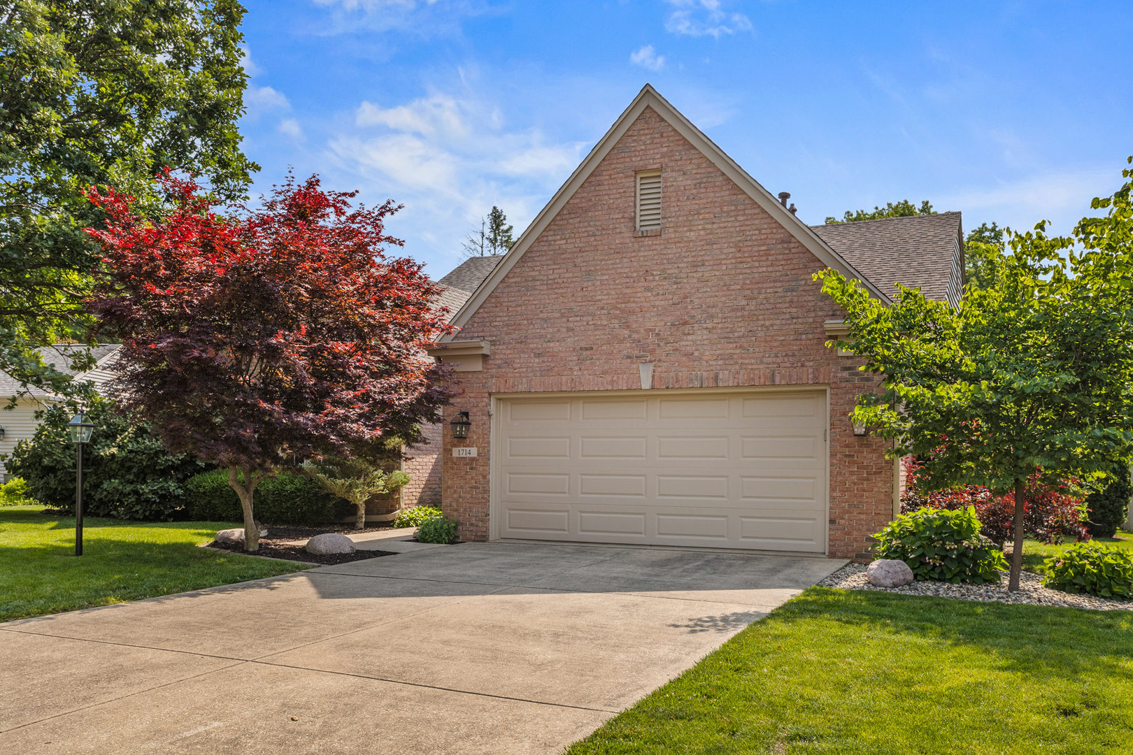 1714 Lakeside Drive