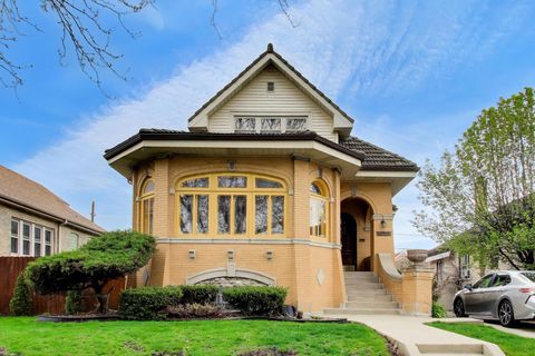 Photo of 1849 N New England Avenue, Chicago, IL 60707 (MLS # 12624581)