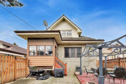 Tiny photo for 1849 N New England Avenue, Chicago, IL 60707 (MLS # 12624581)