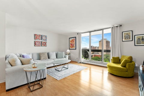 Tiny photo for 5901 N Sheridan Road #13F, Chicago, IL 60660 (MLS # 12735651)