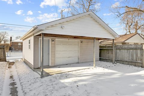 Tiny photo for 12338 S Elizabeth Street, Calumet Park, IL 60827 (MLS # 12563294)