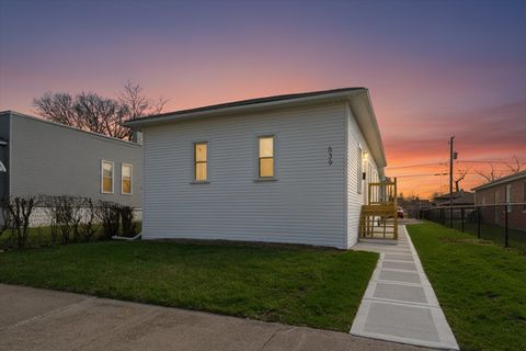 Tiny photo for 639 S 12th Avenue, Maywood, IL 60153 (MLS # 12545457)