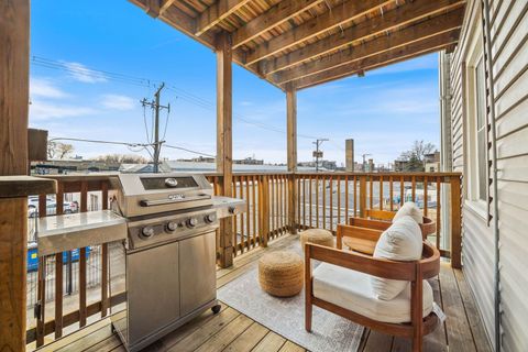 Tiny photo for 3013 W Gunnison Street #2W, Chicago, IL 60625 (MLS # 12534196)