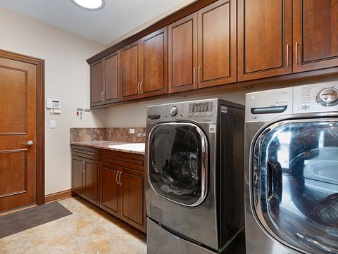 Tiny photo for 5605 S Kensington Avenue, Countryside, IL 60525 (MLS # 12647084)