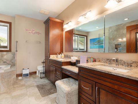 Tiny photo for 5605 S Kensington Avenue, Countryside, IL 60525 (MLS # 12647084)