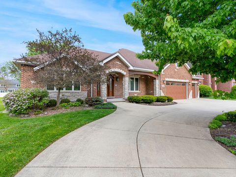 Tiny photo for 5605 S Kensington Avenue, Countryside, IL 60525 (MLS # 12647084)