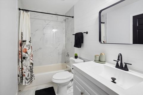 Tiny photo for 112 Placid Avenue, Glendale Heights, IL 60139 (MLS # 12604528)