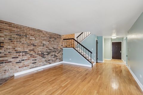 Tiny photo for 105 W Dover Drive, Mount Prospect, IL 60056 (MLS # 12611940)