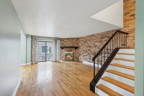 Tiny photo for 105 W Dover Drive, Mount Prospect, IL 60056 (MLS # 12611940)