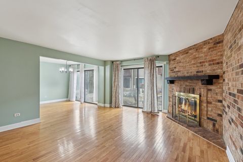 Tiny photo for 105 W Dover Drive, Mount Prospect, IL 60056 (MLS # 12611940)