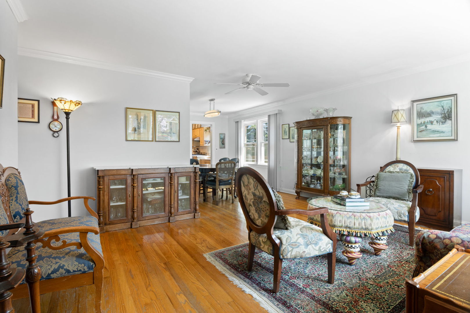 537 S Ashland Avenue