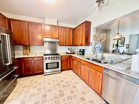 Tiny photo for 2538 Hatfield Court, Elgin, IL 60123 (MLS # 12485287)