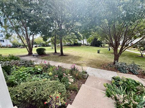 Tiny photo for 2538 Hatfield Court, Elgin, IL 60123 (MLS # 12485287)