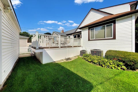 Tiny photo for 6744 N Oconto Avenue, Chicago, IL 60631 (MLS # 12724070)