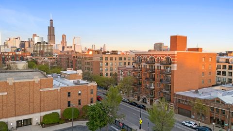 Tiny photo for 1355 W WASHINGTON Boulevard #4D, Chicago, IL 60607 (MLS # 12509978)