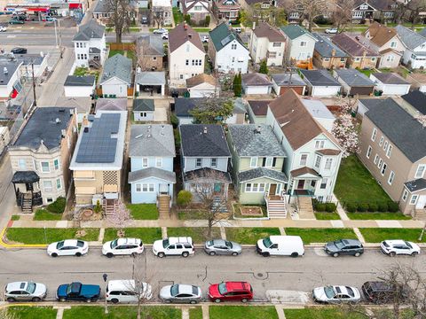 Tiny photo for 1217 Elmwood Avenue, Berwyn, IL 60402 (MLS # 12618498)