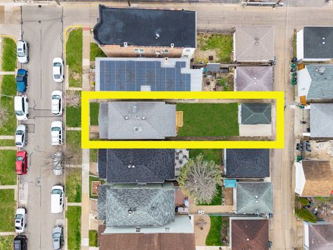 Tiny photo for 1217 Elmwood Avenue, Berwyn, IL 60402 (MLS # 12618498)