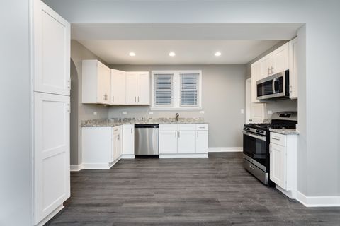 Tiny photo for 1217 Elmwood Avenue, Berwyn, IL 60402 (MLS # 12618498)