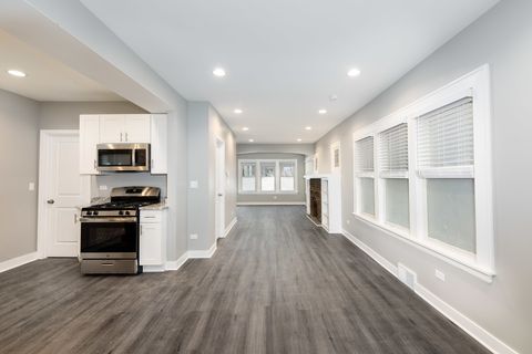 Tiny photo for 1217 Elmwood Avenue, Berwyn, IL 60402 (MLS # 12618498)