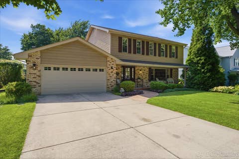 Tiny photo for 5386 Candlewood Court, Lisle, IL 60532 (MLS # 12686385)