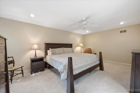 Tiny photo for 5386 Candlewood Court, Lisle, IL 60532 (MLS # 12686385)