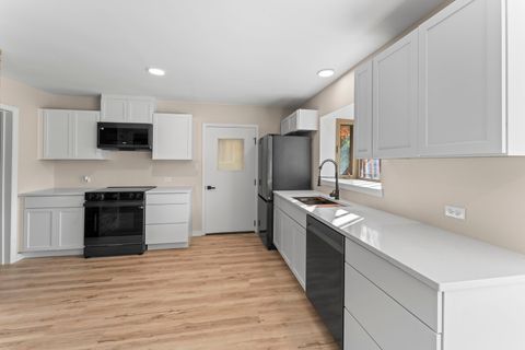 Tiny photo for 9510 Knolltop Road, Union, IL 60180 (MLS # 12566379)