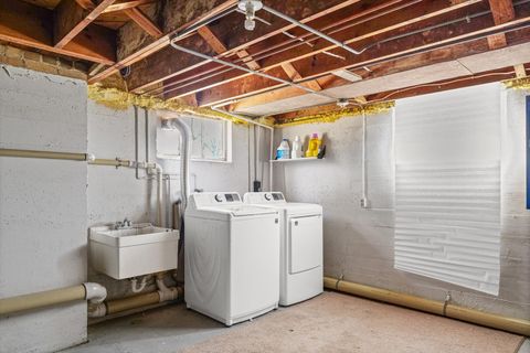 Tiny photo for 302 W Florida Avenue, Urbana, IL 61801 (MLS # 12599106)