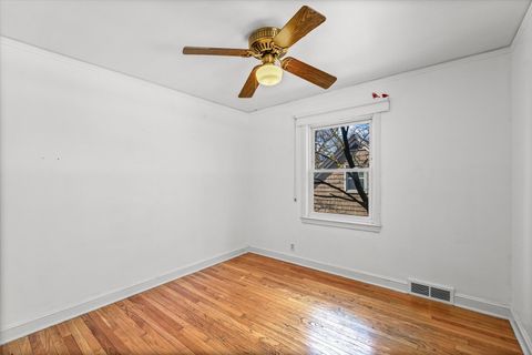 Tiny photo for 302 W Florida Avenue, Urbana, IL 61801 (MLS # 12599106)