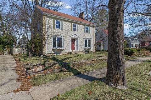 Tiny photo for 302 W Florida Avenue, Urbana, IL 61801 (MLS # 12599106)