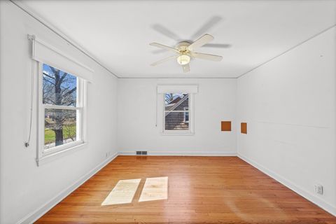 Tiny photo for 302 W Florida Avenue, Urbana, IL 61801 (MLS # 12599106)