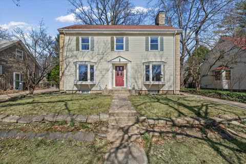 Tiny photo for 302 W Florida Avenue, Urbana, IL 61801 (MLS # 12599106)