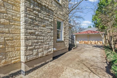 Tiny photo for 302 W Florida Avenue, Urbana, IL 61801 (MLS # 12599106)