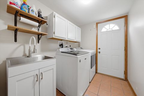 Tiny photo for 6718 Breckenridge Road, Lisle, IL 60532 (MLS # 12599888)