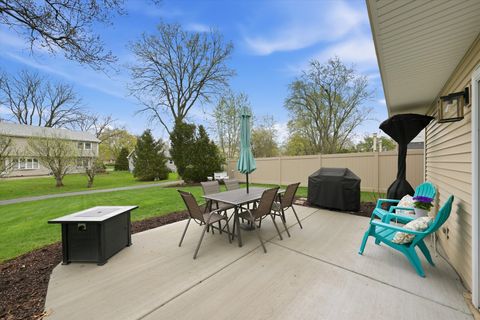 Tiny photo for 6718 Breckenridge Road, Lisle, IL 60532 (MLS # 12599888)