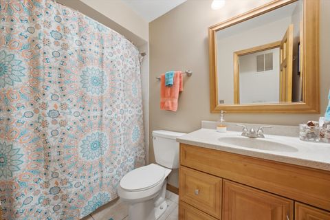 Tiny photo for 6718 Breckenridge Road, Lisle, IL 60532 (MLS # 12599888)