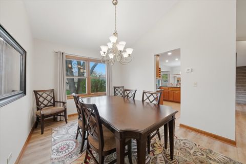 Tiny photo for 6718 Breckenridge Road, Lisle, IL 60532 (MLS # 12599888)