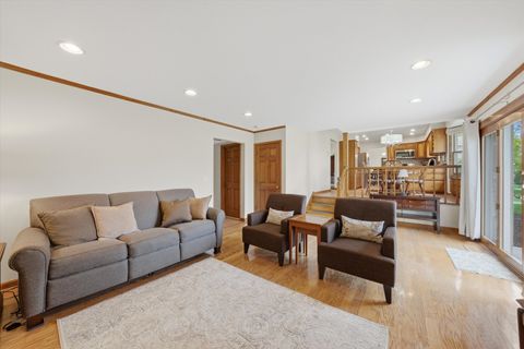 Tiny photo for 6718 Breckenridge Road, Lisle, IL 60532 (MLS # 12599888)