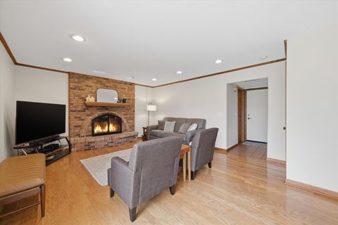 Tiny photo for 6718 Breckenridge Road, Lisle, IL 60532 (MLS # 12599888)