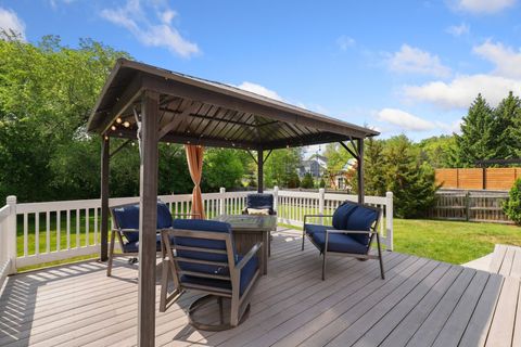 Tiny photo for 1010 S Summit Street, Barrington, IL 60010 (MLS # 12597806)