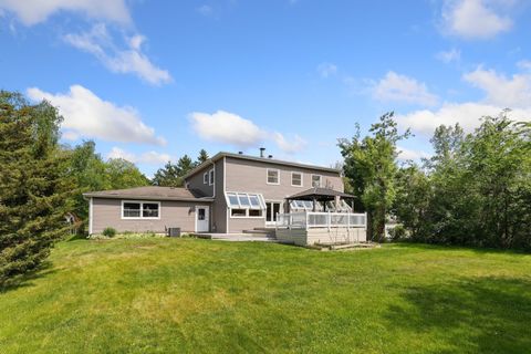 Tiny photo for 1010 S Summit Street, Barrington, IL 60010 (MLS # 12597806)