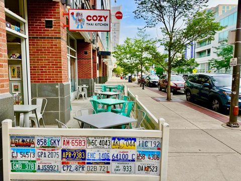 Tiny photo for 1720 Maple Avenue #2380, Evanston, IL 60201 (MLS # 12466315)