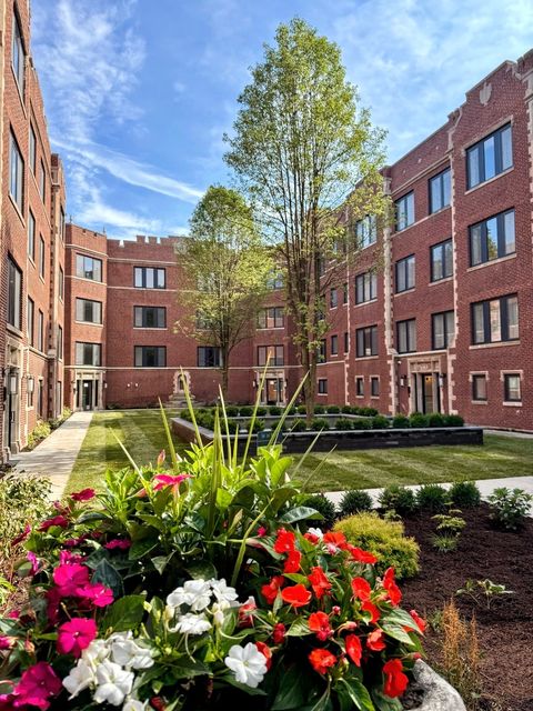 1337 W Estes Avenue 3A Chicago IL 60626